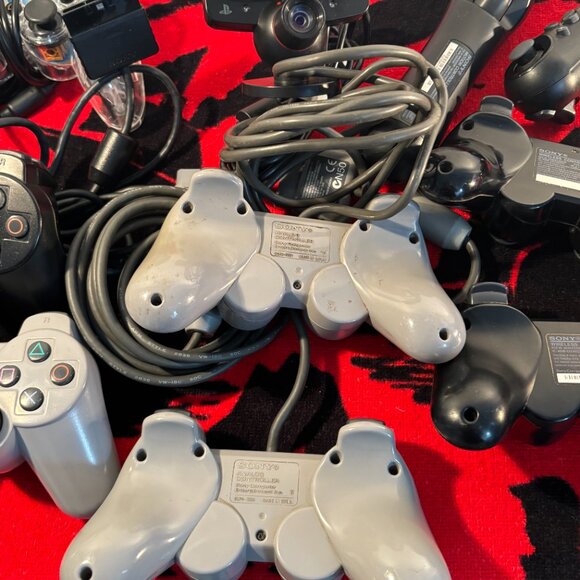 Sony Playstation Controller Lot. Untested. - Picture 8 of 12